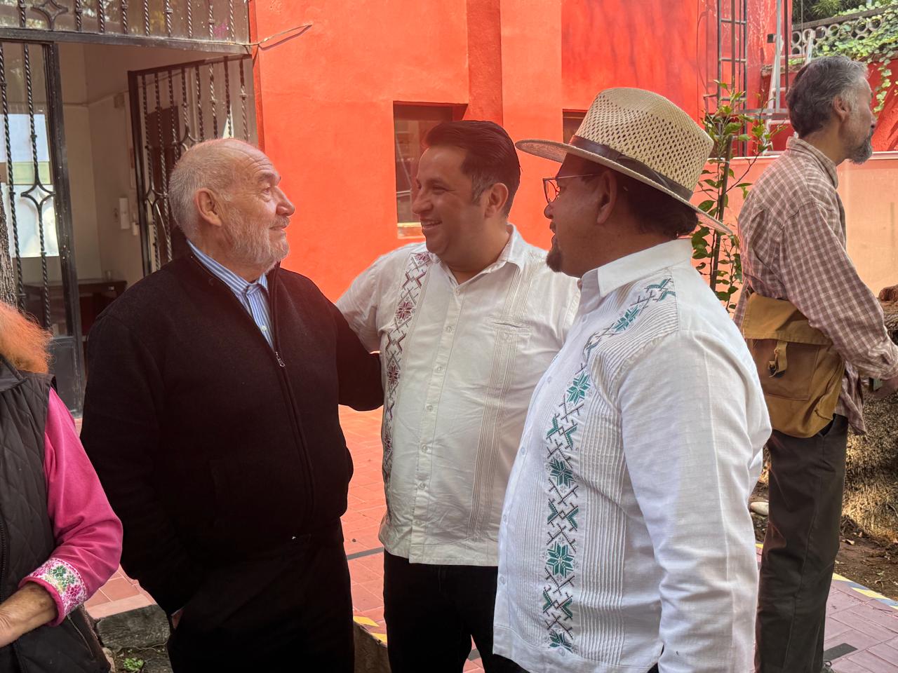 En reunión con José Luis Gutiérrez Neri y Pedro Moctezuma Barragán - Foto 5